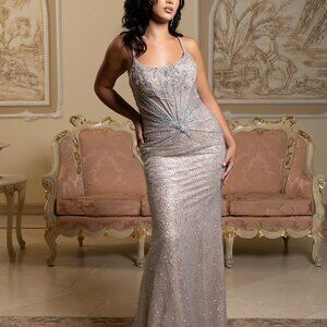 Fitted mother of the bride dress.Formal prom black tie party gala pageant gown